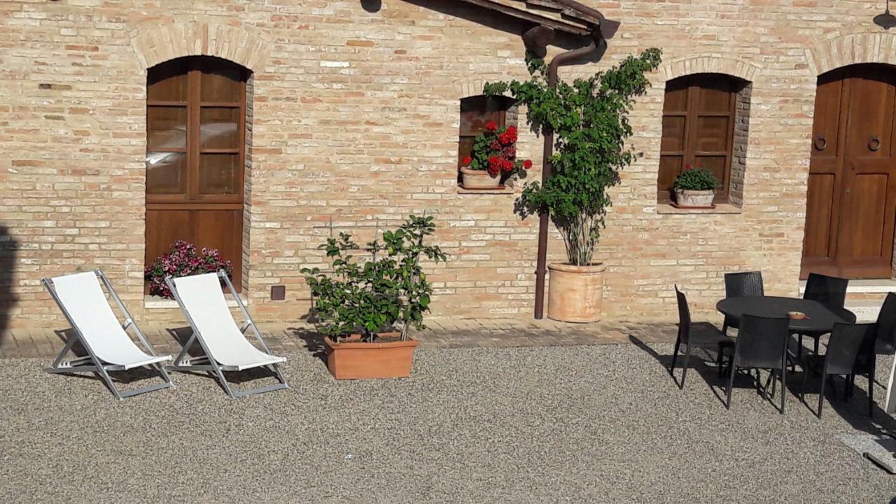 Agriturismo San Pierino Monteroni dʼArbia Eksteriør bilde